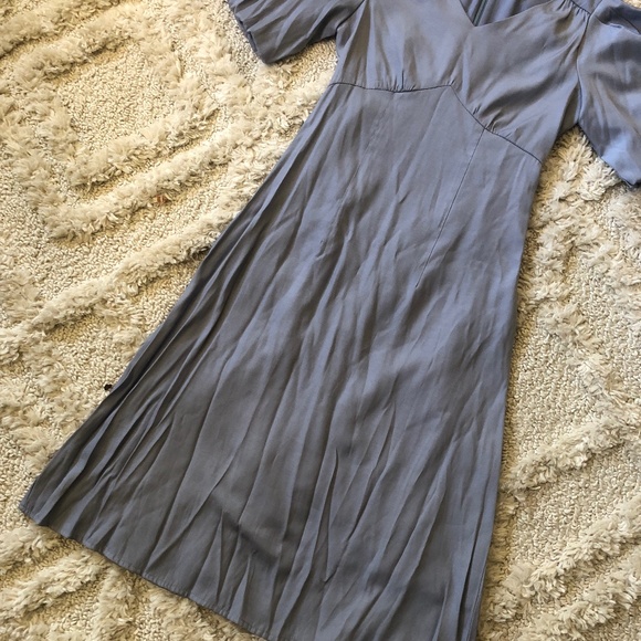 Dress - Picture 4 of 4